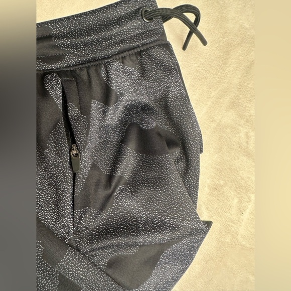 All in Motion Boy's Size 4/5T Soft Stretch Jogger Pants Black Camo - Picture 7 of 10